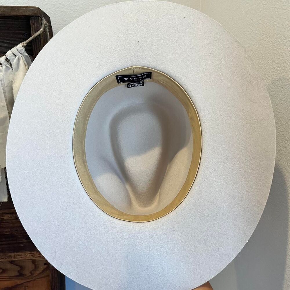 Wyeth Women's Cream Hat